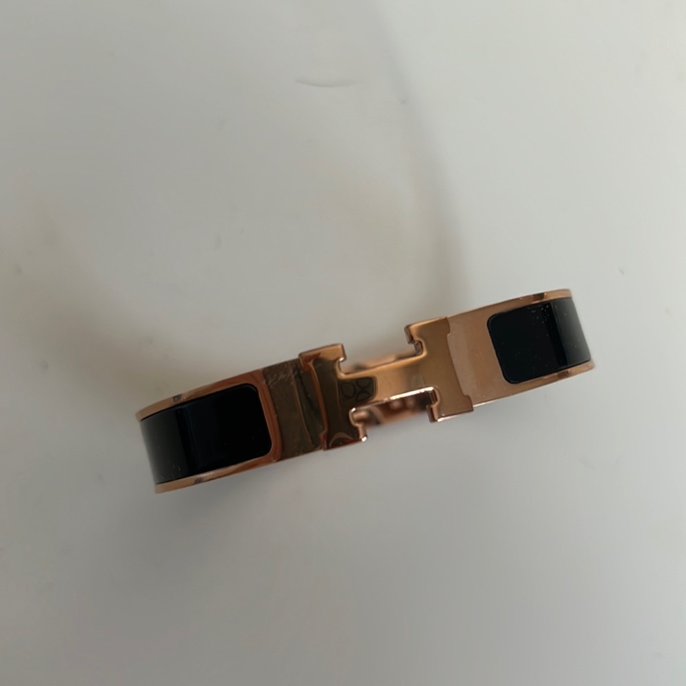 H bracelet